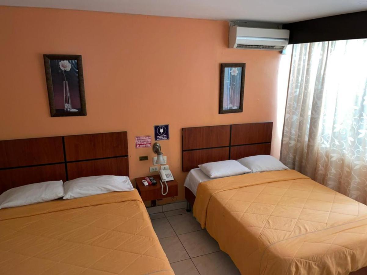 Tropical Inn Hotel Гуаякіль Екстер'єр фото