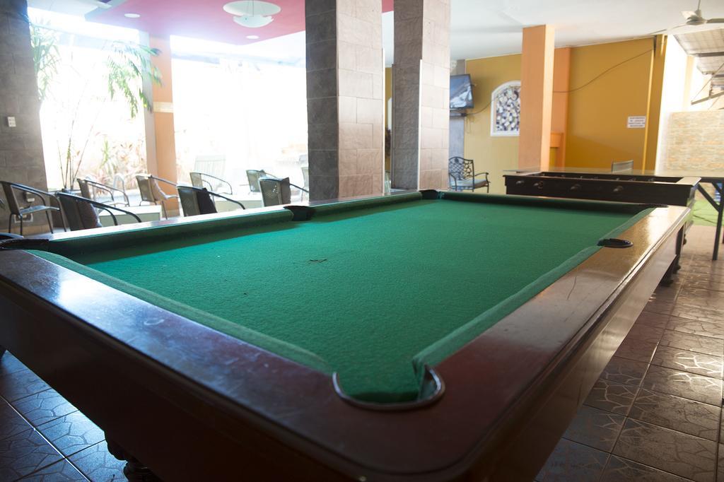 Tropical Inn Hotel Гуаякіль Екстер'єр фото
